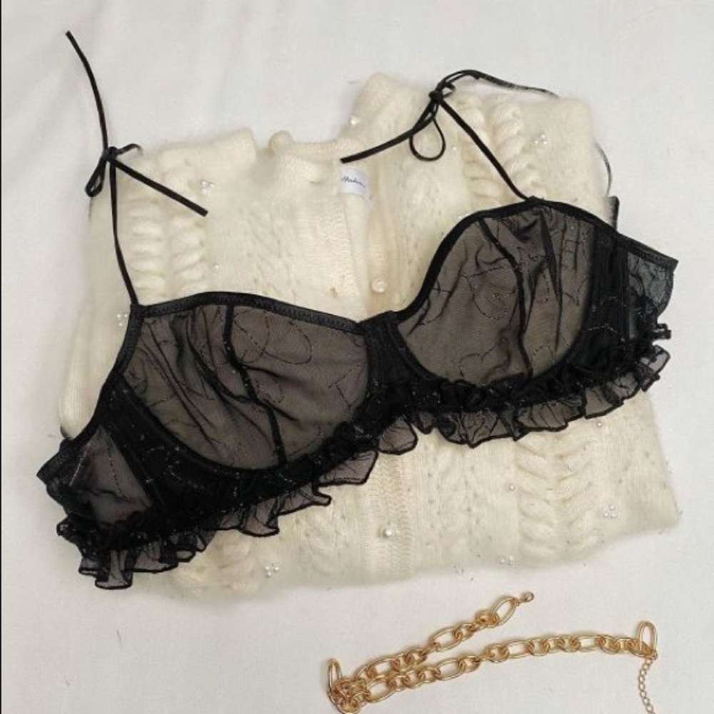 BNWT Le petit trou lingerie set